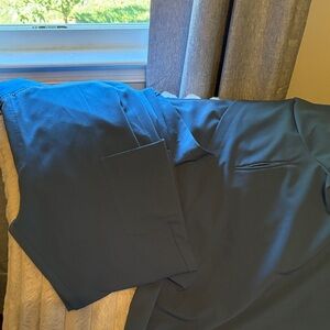 Mandala Women’s Caribbean Blue Scrub Set